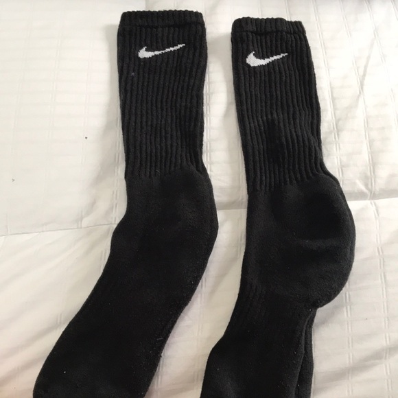 black nike socks